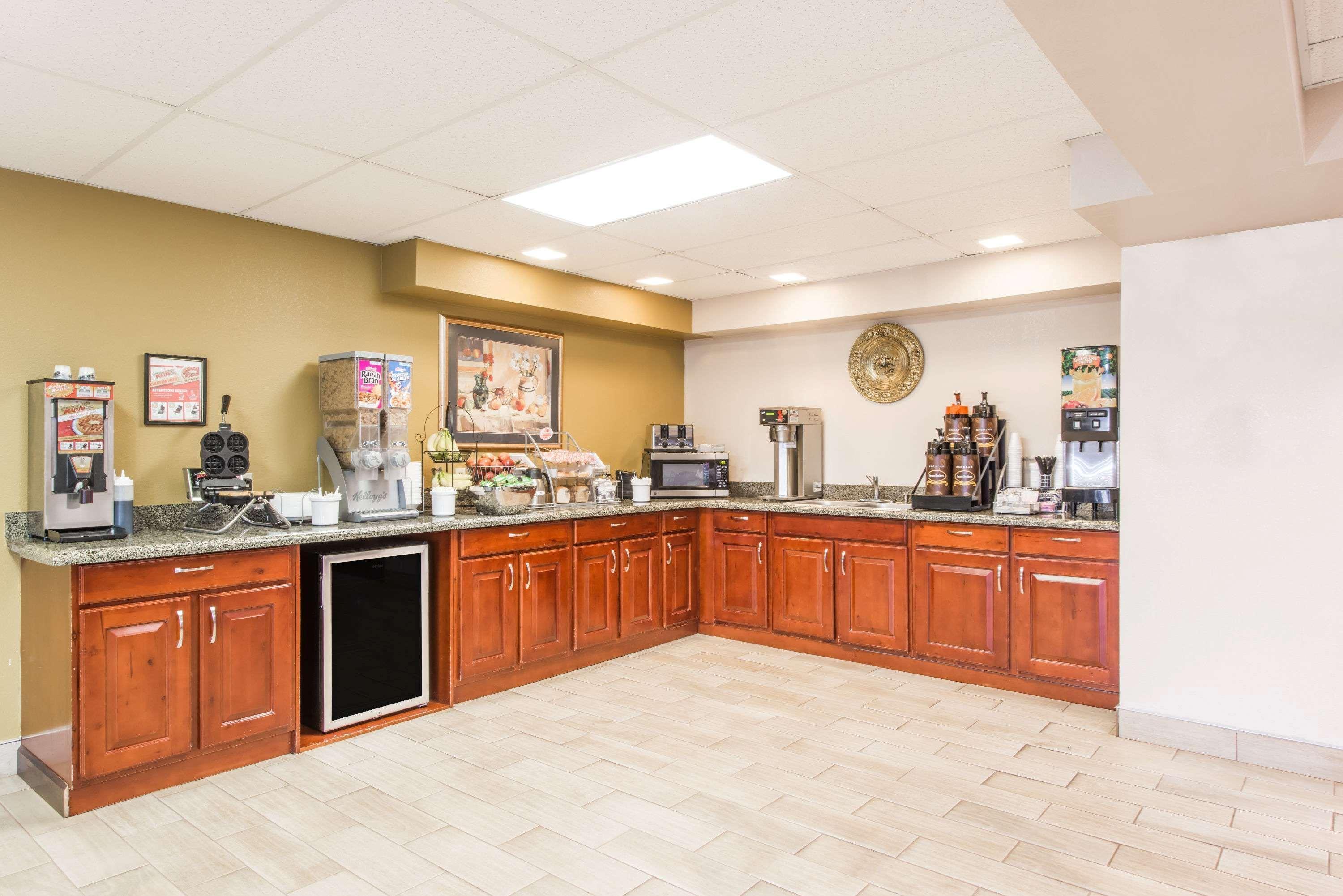 Super 8 By Wyndham Shepherdsville - Louisville South I65 Exterior foto